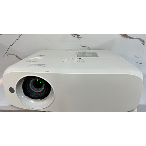 ویدئو پروژکتور پاناسونیک مدل Panasonic PT-VZ575N